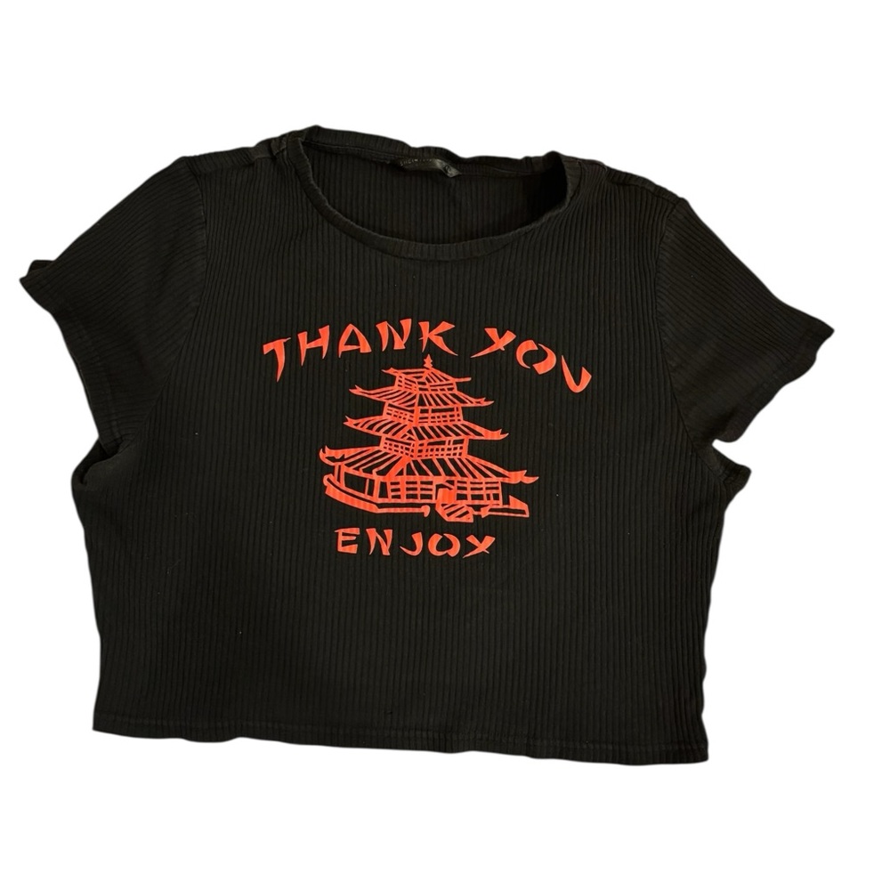Black and Red Graphic Crop Top with Pagoda Design